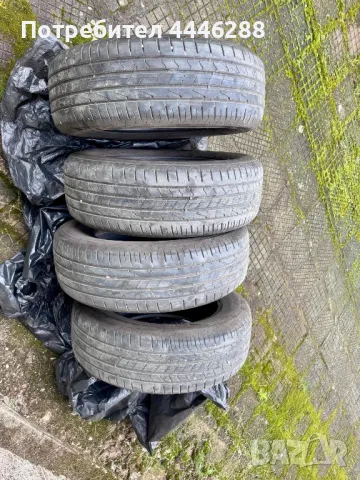 Гуми, снимка 1