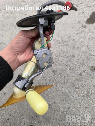 бензинова помпа с нивомер за Форд фиеста мк3 1.3, снимка 2 - Части - 52190275