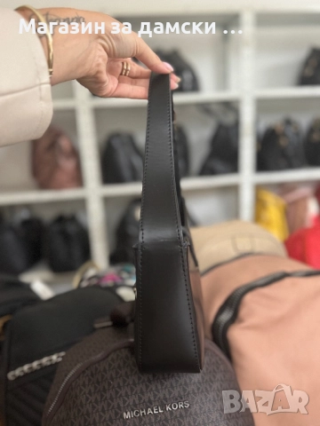 Налична дамска чанта Yves Saint Lauren Хит модел Код 3321, снимка 5 - Чанти - 51924658