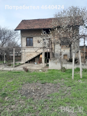 ТОП ЛОКАЦИЯ!!! Къща с двор 950кв.м., снимка 2 - Къщи - 52272687