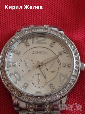 Модерен дизайн дамски часовник GENEVA с кристали много красив 41734