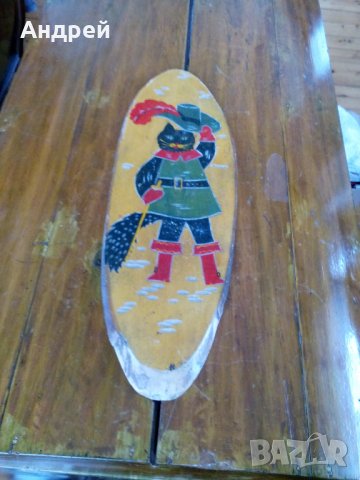 Стара дървена декорация,Котаракът в чизми