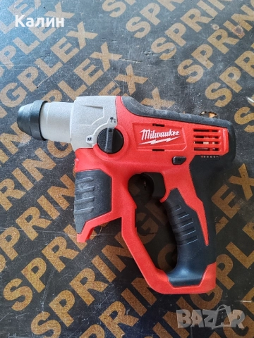 Перфоратор Milwaukee M12