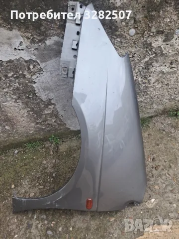 Продавам преден ляв калник за Renault Scenic 99-03г.