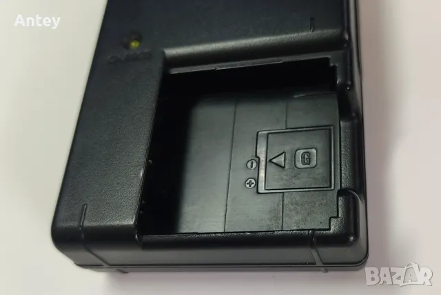 Зарядни SONY за батерии G, снимка 4 - Батерии, зарядни - 49892974