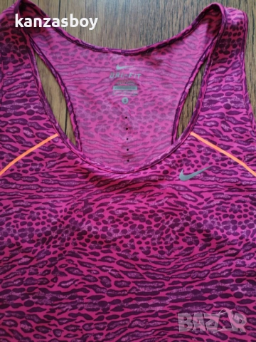 nike - страхотен дамски потник С , снимка 2 - Потници - 51846144