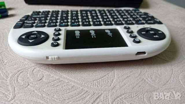 Wireless keyboard + touchpad + Air Mouse Remote, снимка 4 - Клавиатури и мишки - 40007726