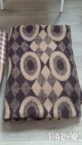 ТРИ ПОЛАРЕНИ ОДЕАЛА И ДРУГИ, снимка 9 - Олекотени завивки и одеяла - 47232477