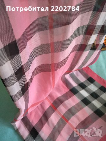 Burberry марков копринен шал, снимка 4 - Шалове - 33039716