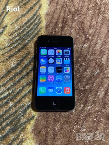 Продавам iPhone 4