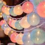 Гирлянд от 10 бр.светещи цветни топки за красива декорация/на батерии, снимка 3