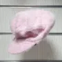 Нова зимна дамска пухена шапка baker boy в розов цвят, снимка 2