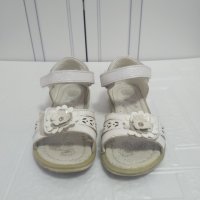 Цикламени обувки и бели сандали, № 27, снимка 9 - Детски обувки - 32983967