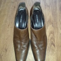 Продавам дамски обувки Giorgio Armani , снимка 1 - Дамски ежедневни обувки - 43772416