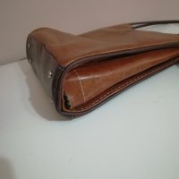 Твърда чанта Gucci естествена кожа, снимка 7 - Чанти - 28540338