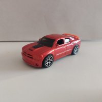 Метална количка Hot Wheels Dodge Charger SRT8 1/64, снимка 1 - Колекции - 39540119