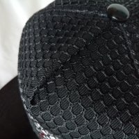 Черна шапка с козирка OBEY реплика, снимка 11 - Шапки - 37099928