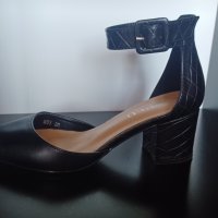 Дамски обувки , снимка 2 - Дамски обувки на ток - 40110075