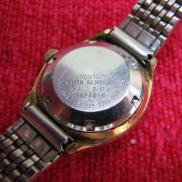 Автоматичен часовник Сейко 5 с позлата, снимка 3 - Антикварни и старинни предмети - 28481271