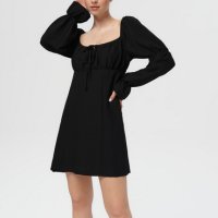 Нова дамска къса рокля с дълги буфан ръкави в черен цвят р-р XS, S, M, снимка 1 - Рокли - 43794139