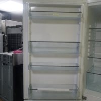 Почти нов комбиниран хладилник с фризер Миеле Miele A+++ 2 години гаранция!, снимка 2 - Хладилници - 43527812