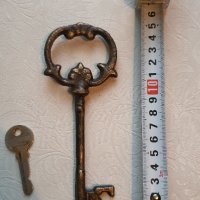 Голям Чугунен ключ, 15см., снимка 1 - Колекции - 35535342