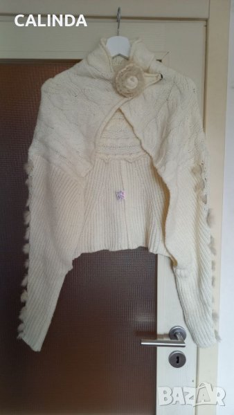 Бяла/екрю/жилетка от мохер и вълна с цвете, снимка 1