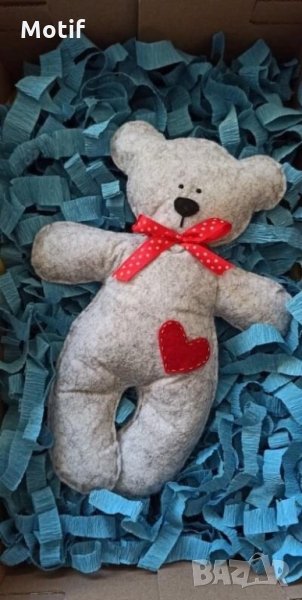 Мече играчка  от филц / детска играчка / подарък за Свети Валентин, снимка 1