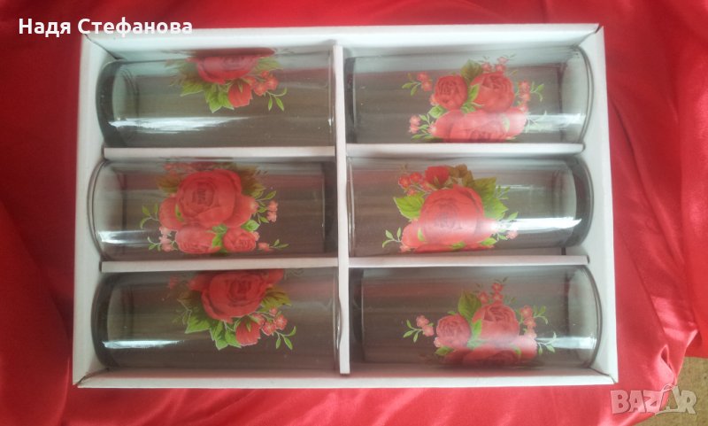 Стъклени чаши за безалкохолно с картинка рози в кутията си, снимка 1