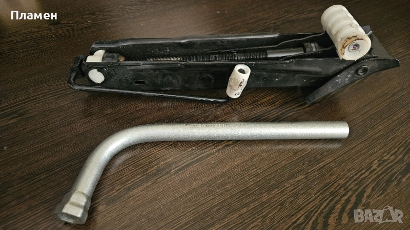 Крик + ключ Ауди , снимка 1