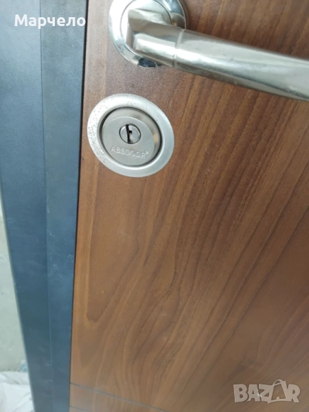 Продавам масивна метална врата, снимка 1