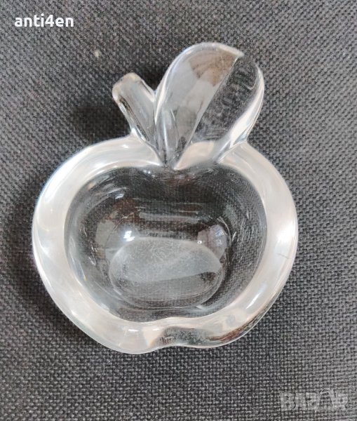 Стъклен пепелник ябълка "Apple", снимка 1