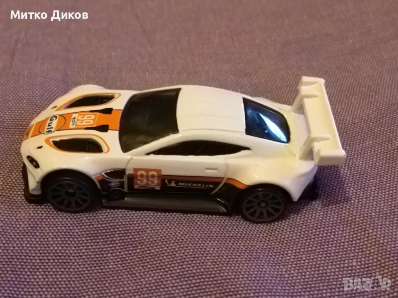 Aston Martin Vantage GE Hotweels маркова метална количка нова 1:64, снимка 1