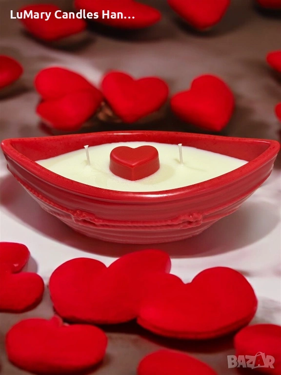 Свещ “Червена лодка със сърце”, снимка 1