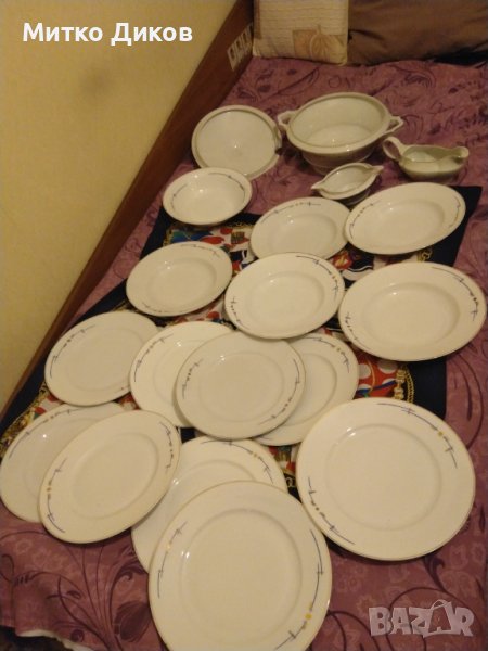 Royal epiag czechoslovakia Чехия фин порцелан сервиз хранене 19 части супник 16 чинии 2 сосиери, снимка 1