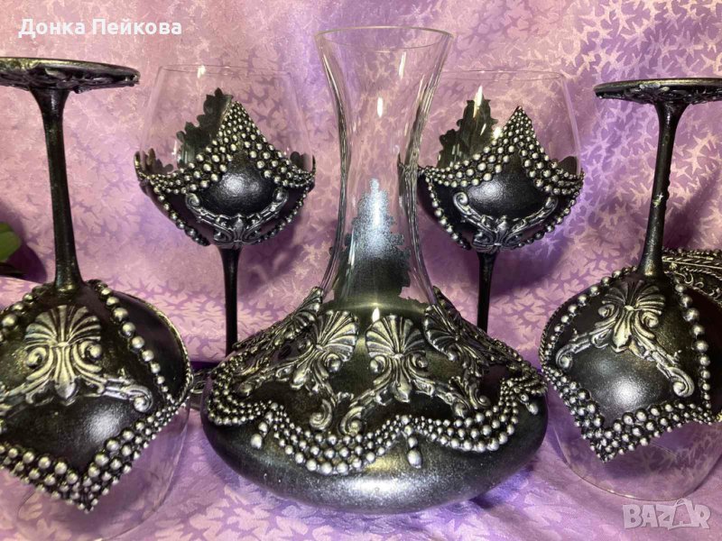 Сет за вино от 5 части декантер с 4 чаши в злато или сребро, снимка 1