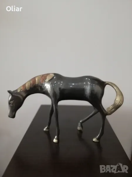 Много красива статуетка на кон. Бронз, снимка 1