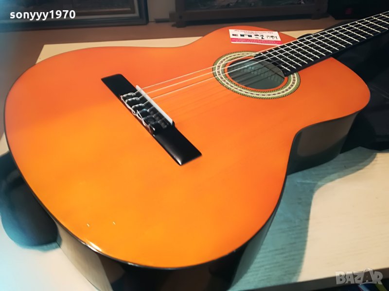 акустична китара с калъф от германия 0306210938, снимка 1