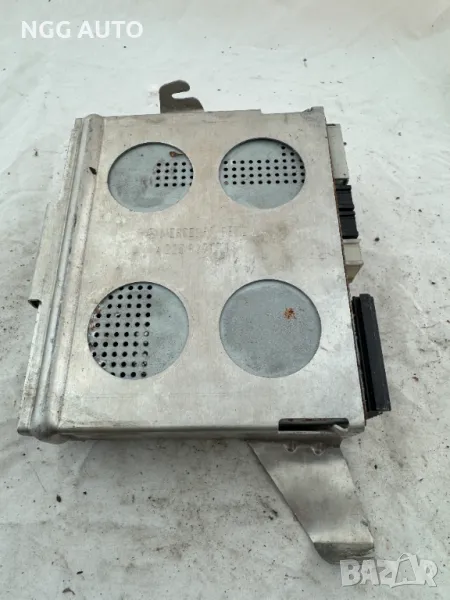 Аудио усилвател 220 827 17 14 за MERCEDES-BENZ S-CLASS седан W220, снимка 1