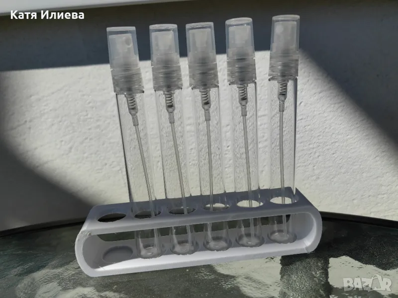 Поставка, органайзер за отливки на парфюми, снимка 1