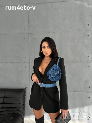 Сако с красиво цвете от деним 