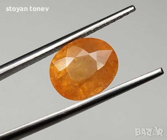 Лъчезарен спесартин гранат в ярко оранжево 2.50кт.! Нов!, снимка 2 - Други - 53398296