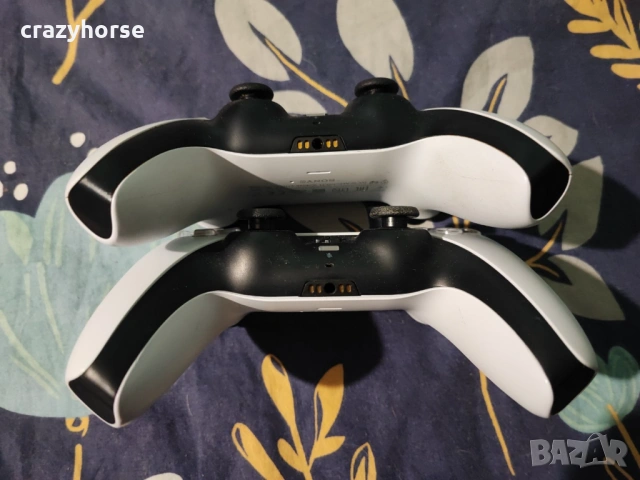 Два оригинални DualSense контролера за PS5, снимка 4 - Аксесоари - 53145333
