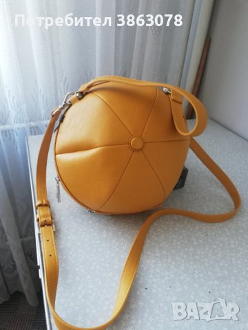 Дамска чанта, снимка 2 - Чанти - 42626815