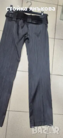 Продавам черен дамски сатенен панталон., снимка 4 - Панталони - 50376046