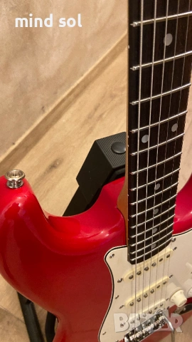 Squier by Fender 62 Reissue Stratocaster Red SQII-STR Japan MIJ, снимка 6 - Китари - 53220328
