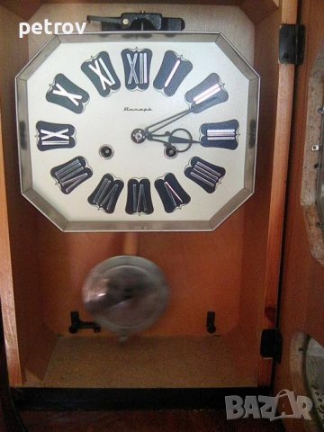 Стар стенен часовник-Янтар