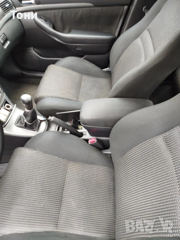 Продавам Тойота Авенсис 1,8 газ/бензин , снимка 11 - Автомобили и джипове - 52648984