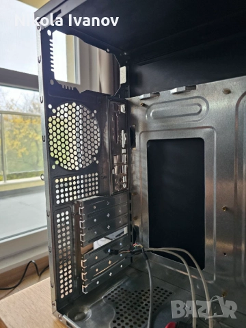 Компютърна кутия - PC Case ATX mid tower, снимка 9 - Захранвания и кутии - 52332404