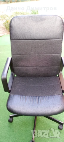 Кожен офис стол на колелца с подлакътници и амортисьор